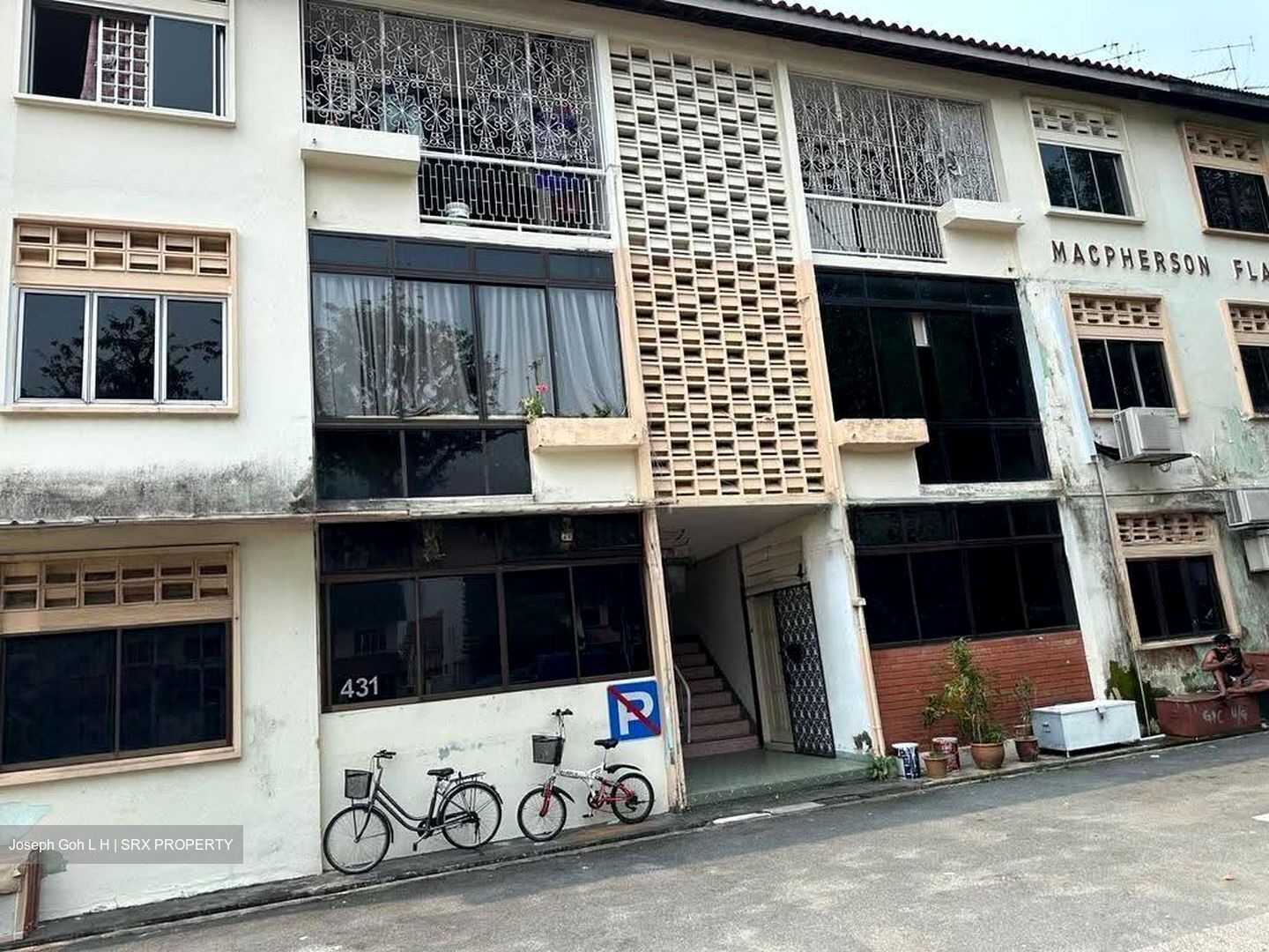 Macpherson Road (D13), Apartment #618857491